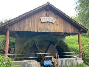 2358079